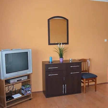 Nelly Veľký Meder